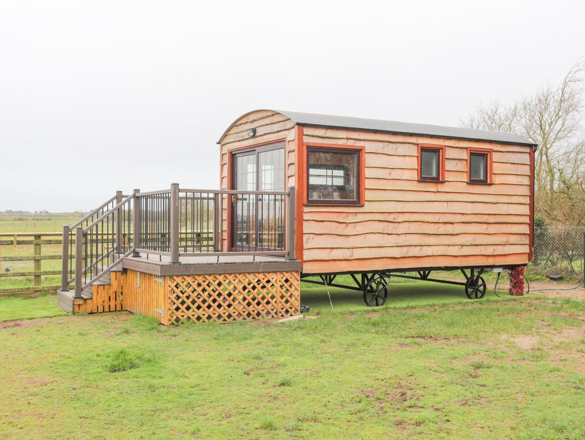 Tal Sarn Shepherd Hut Llanfairpwllgwyngyll Exterior photo
